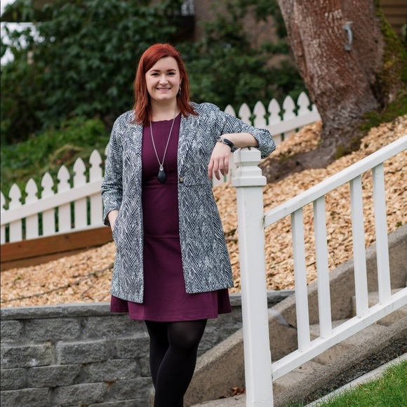 SOLD ⬇️ Cabi Zig Zag Tea Length Topper Coat - Picture 2 of 8